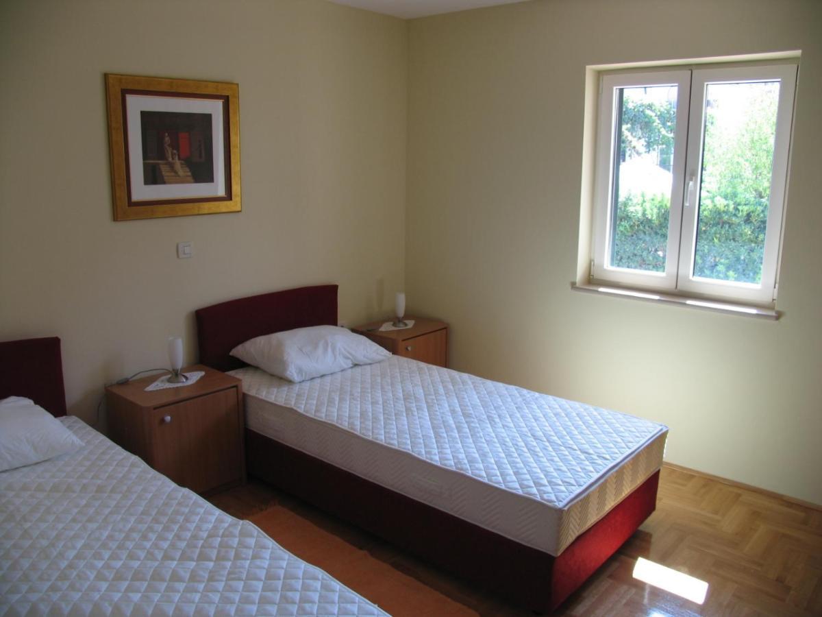 Apartments By The Sea Postira, Brac - 15242 Екстериор снимка