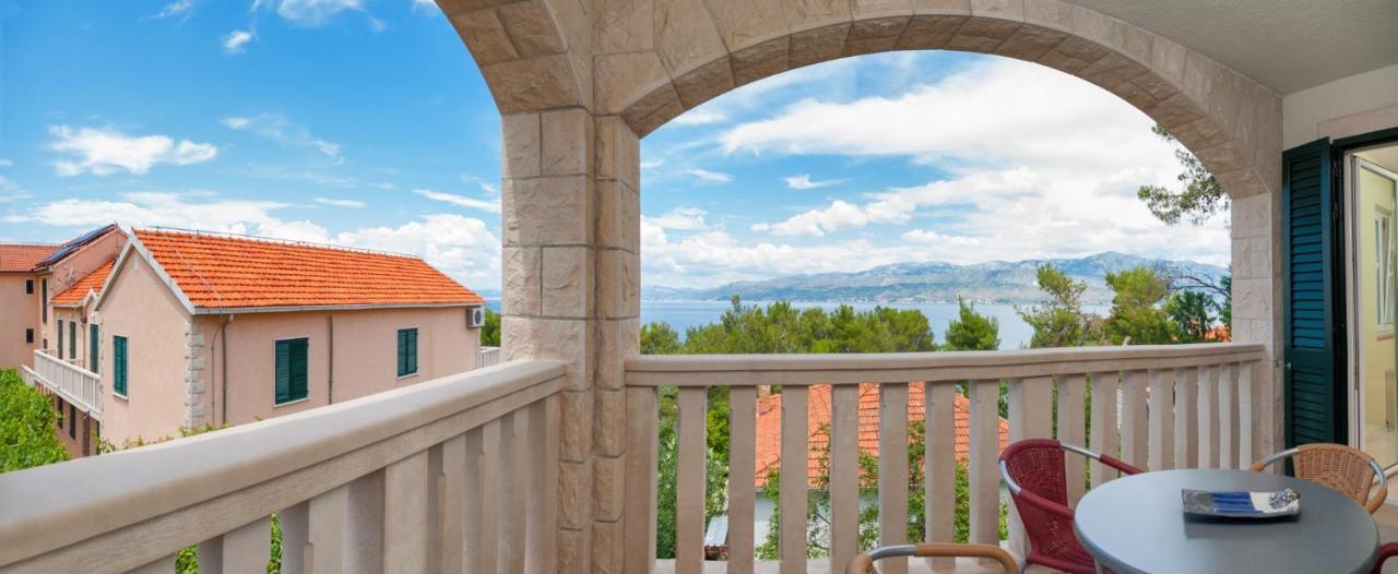 Apartments By The Sea Postira, Brac - 15242 Екстериор снимка