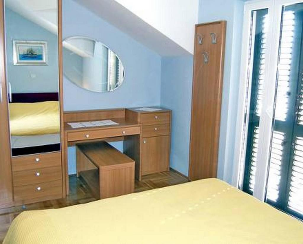 Apartments By The Sea Postira, Brac - 15242 Екстериор снимка