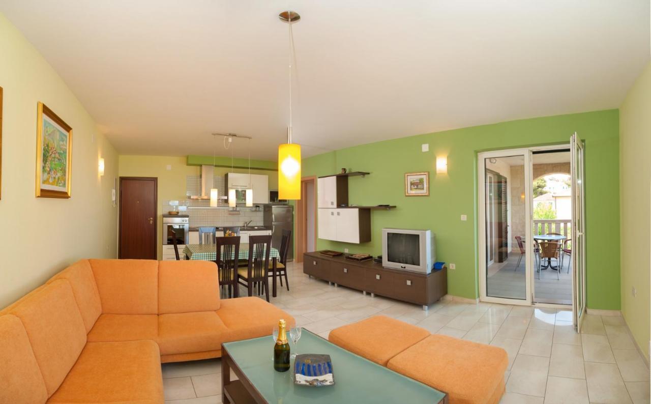 Apartments By The Sea Postira, Brac - 15242 Екстериор снимка